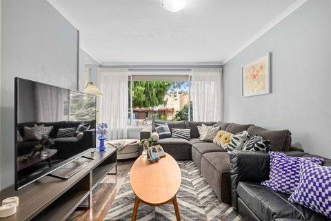 Private Pool Retreat In Watson - Accommodation Noosa 2