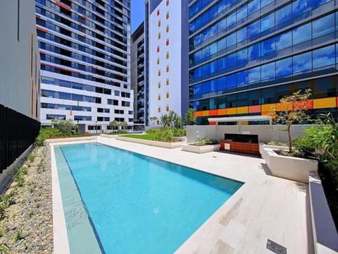 Private Bedroom & Bathroom In Shared Inner Brisbane Apartment - Accommodation Noosa 0