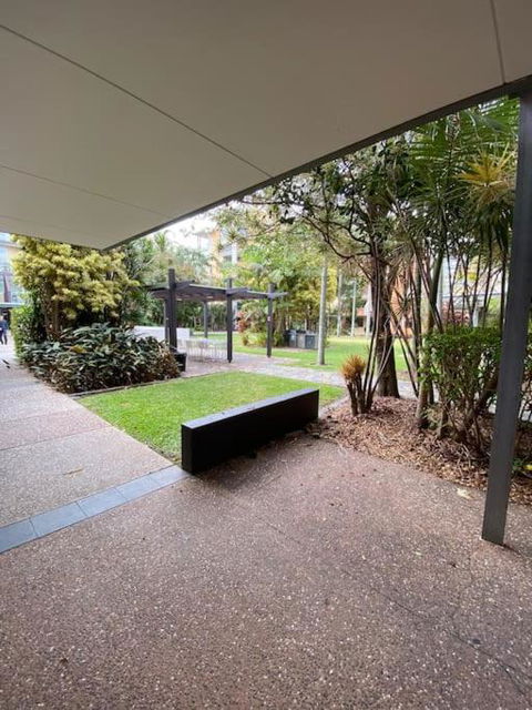 Quiet 1 Bedroom Apartment W Pool And, Walk To QUT - Accommodation Noosa 1