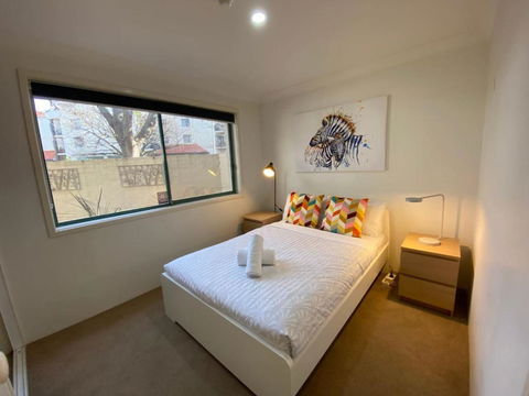Quiet 2 Bedroom Apt In The Heart Of Old Kingston - Accommodation Noosa 3