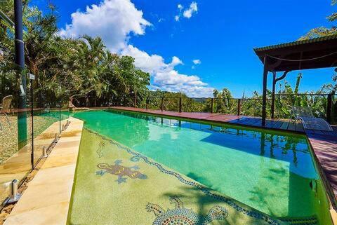 Private Access Retreat 1 Queen Bedroom W Stunning Pool And Ocean Views - Accommodation Noosa 1