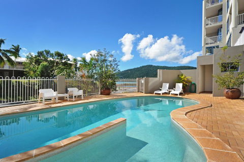At Whitsunday Vista Holiday Apartments - Accommodation Noosa 2