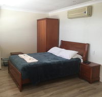 Aussie Hotel  Motel - Accommodation Noosa
