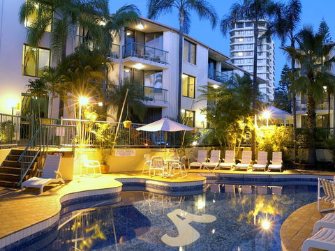Aussie Resort - Accommodation Noosa 1