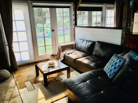 Awesome Barn Gold Coast Hinterland - Accommodation Noosa 0
