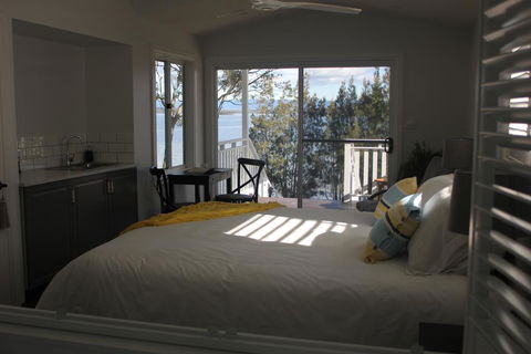 B & B On The Water - Accommodation Noosa 3