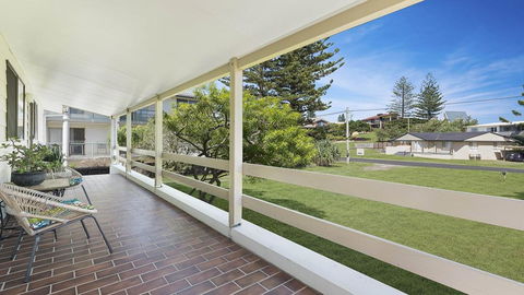 Bailey's Beach House - Accommodation Noosa 2