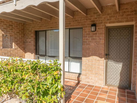 Beach Chalet 3 - Accommodation Noosa 2