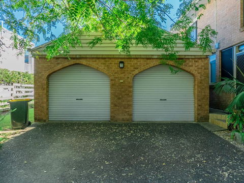 Beach Chalet 3 - Accommodation Noosa 1
