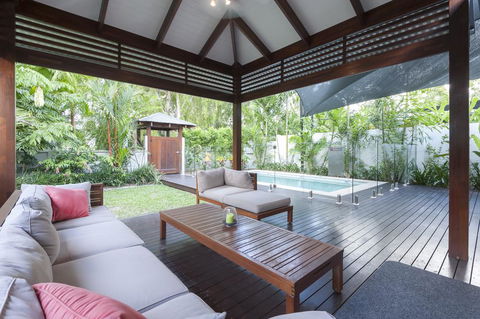 Beach Condominium - Accommodation Noosa 0