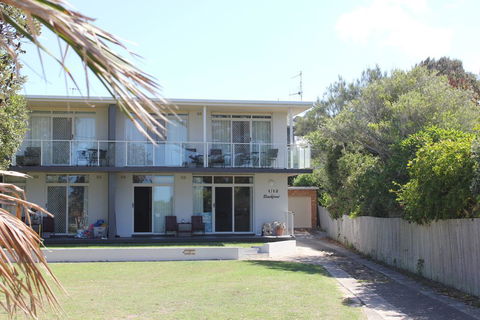 BEACHFRONT 3- 3/12 Bundella Ave LC - Accommodation Noosa 3