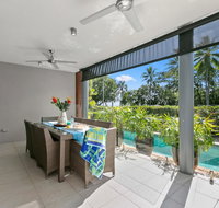 Beachfront Apartment with Ocean Views - Accommodation Noosa