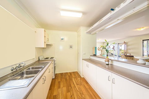 Beachfront At Bribie - Accommodation Noosa 3