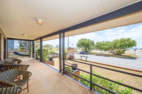 Beachfront At Bribie - Accommodation Noosa 2