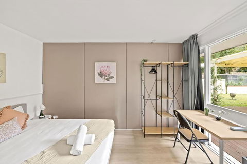 Relaxed Queen Room - Serene Spot At Pymble - Shared Bathroom - Accommodation Noosa 0