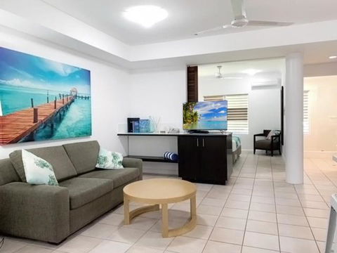 REEF RETREAT APARTMENTS PALM COVE Unit 12 - Accommodation Noosa 0