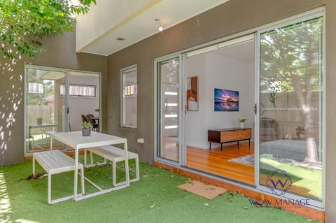 Relaxing Getaway Oasis With Patio In Charming Kew - Accommodation Noosa 1