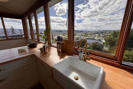 Renovated Cottage Near Cataract Gorge Launceston - Accommodation Noosa 2