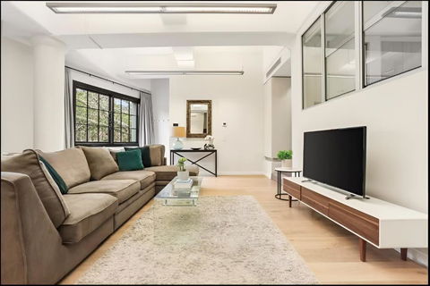 Renovated Warehouse Conversion In Heart Of Sydney - Accommodation Noosa 1