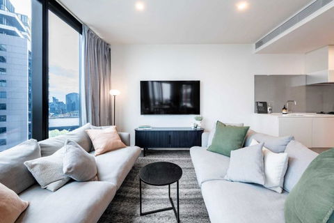 Resort Style Living 2 Bed Apt With Pool BBQ - Accommodation Noosa 0