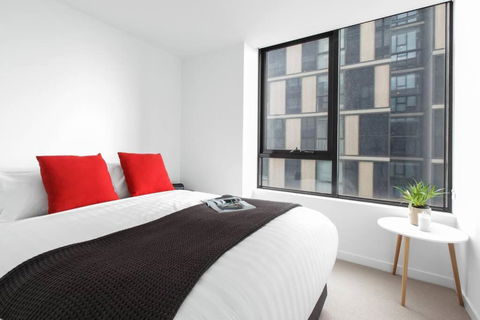 Resort Style Living In The Heart Of Moonee Ponds - Accommodation Noosa 2