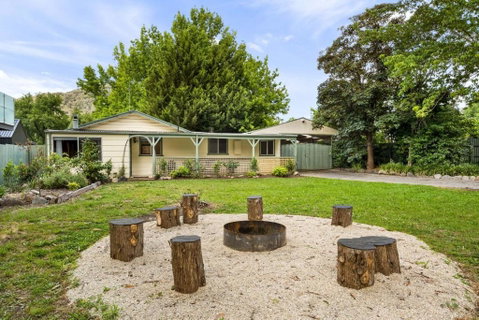 Rest & Relaxation - Accommodation Noosa 2