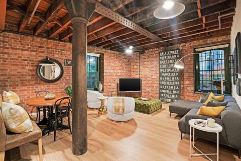 Retro Meets Industrial At Heritage Bond Store - Accommodation Noosa 0