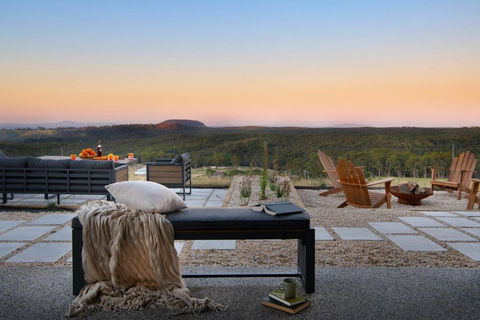 Ridge Vue Retreat - Accommodation Noosa 0