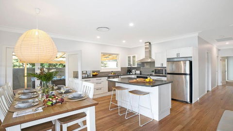 River Shack - Accommodation Noosa 2