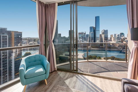 River-View Unit With Rooftop Pool Near Museums - Accommodation Noosa 2