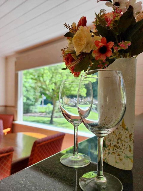 Riverwood Cottage, Accessible Accommodation - Accommodation Noosa 2