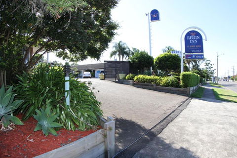 Reign Inn Newcastle - Accommodation Noosa 1