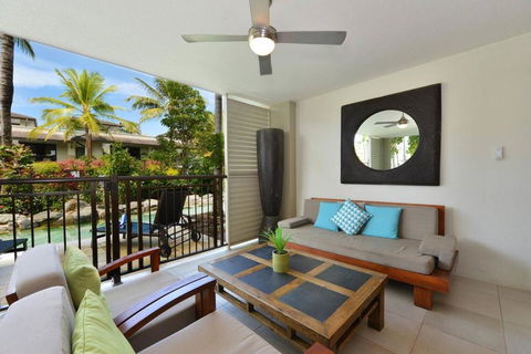 Resort-style Swim Out - A True Tropical Oasis - Accommodation Noosa 1