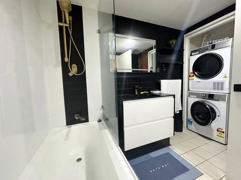 S&P - Festival - Accommodation Noosa 2