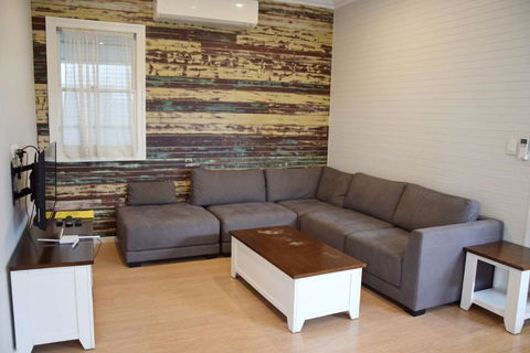 Rockleigh - Bring Your Own Linen. - Accommodation Noosa 3