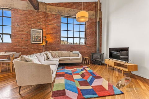 Rooftop Warehouse In Fitzroy - Accommodation Noosa 3