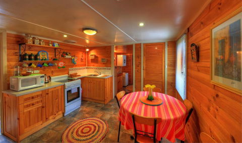 Rosebank Cottage Collection - Accommodation Noosa 0