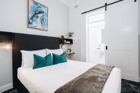 Royal Hotel Wyong - Accommodation Noosa 0