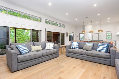 Russell Street Retreat - Accommodation Noosa 1