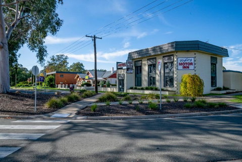 Ryley Motor Inn - Accommodation Noosa 2