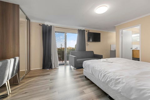 S1 Motel - Accommodation Noosa 3