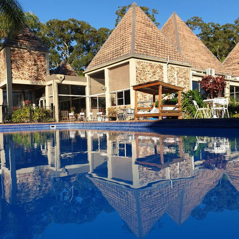 Sanctuary Resort Motor Inn - Accommodation Noosa 0