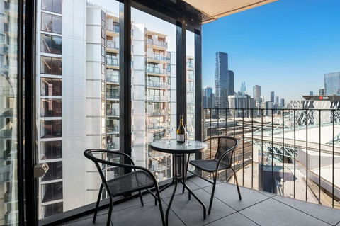 Rooftop Pool Stunning Apt At Marvel Stadium With Free Parking - Accommodation Noosa 3