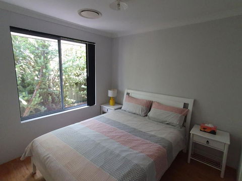 Sandalwood Guest Room - Accommodation Noosa 2