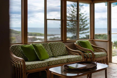 Sandilands One - Oceanstays - Accommodation Noosa 2