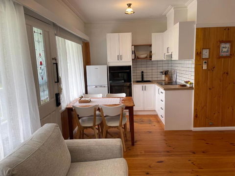 Sandpiper - Charming Beach Villa - Accommodation Noosa 2