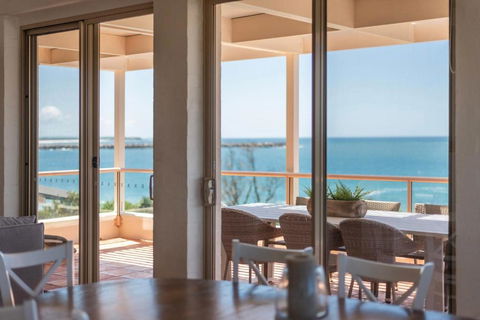 Sandrift Two - Oceanstays - Accommodation Noosa 0