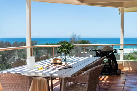 Sandrift Two - Oceanstays - Accommodation Noosa 1