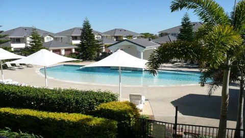 Sands 16, 20 - 22 Pacific Parade - Accommodation Noosa 1