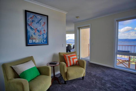 Sandy Bay Townhouse - Accommodation Noosa 1